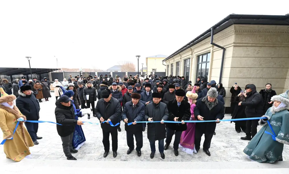 В поселке Айтеке би открылась новая гостиница (2)