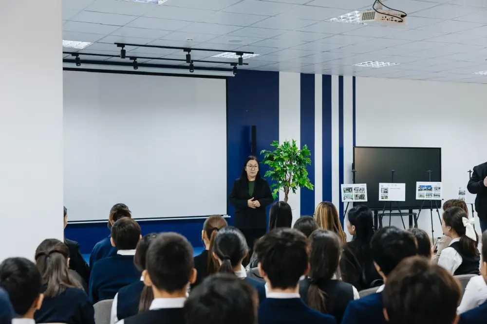 В рамках экологической акции «Таза Қазақстан» состоялась встреча с молодёжью (7)