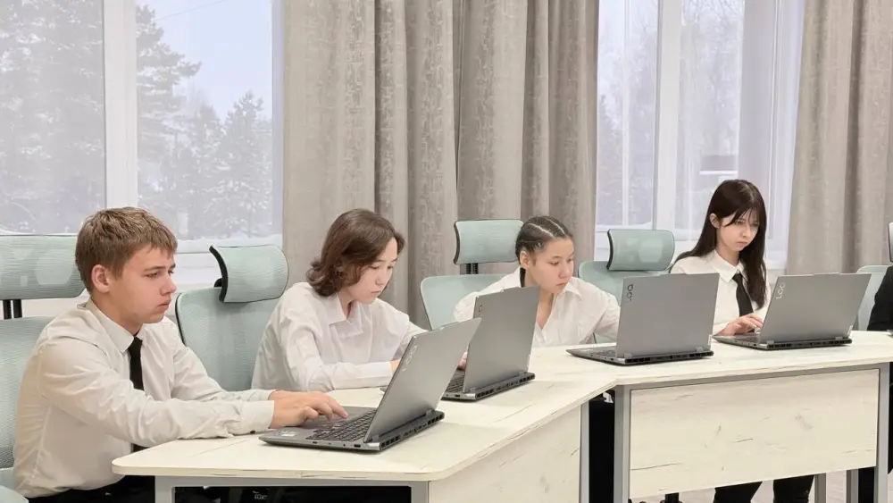 В Есильском районе открылся креативный центр «Nomads-AI» (4)