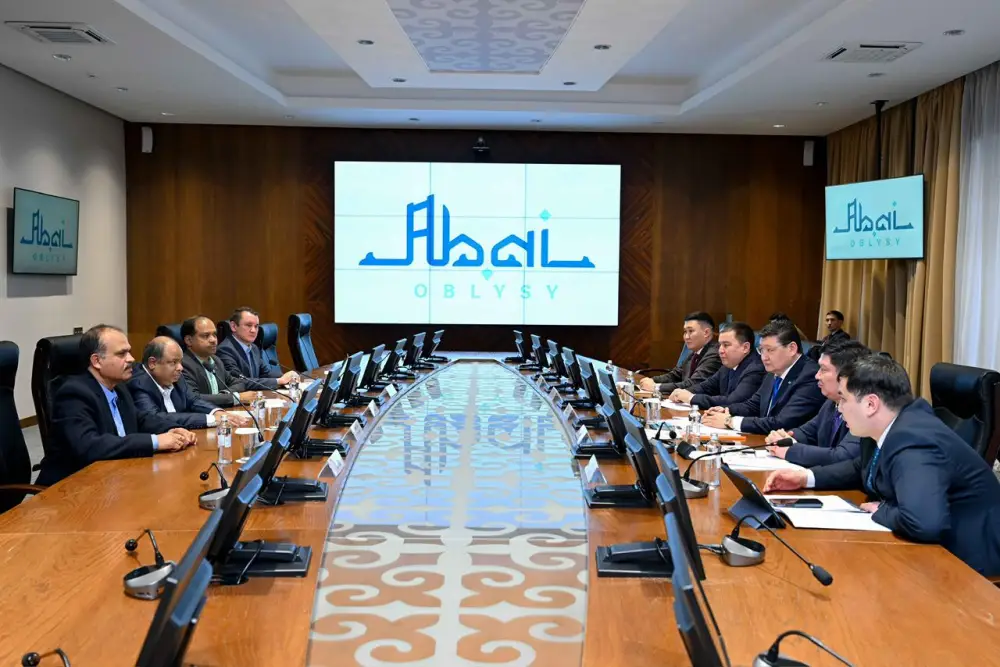 Аким области встретился с индийскими инвесторами (4)