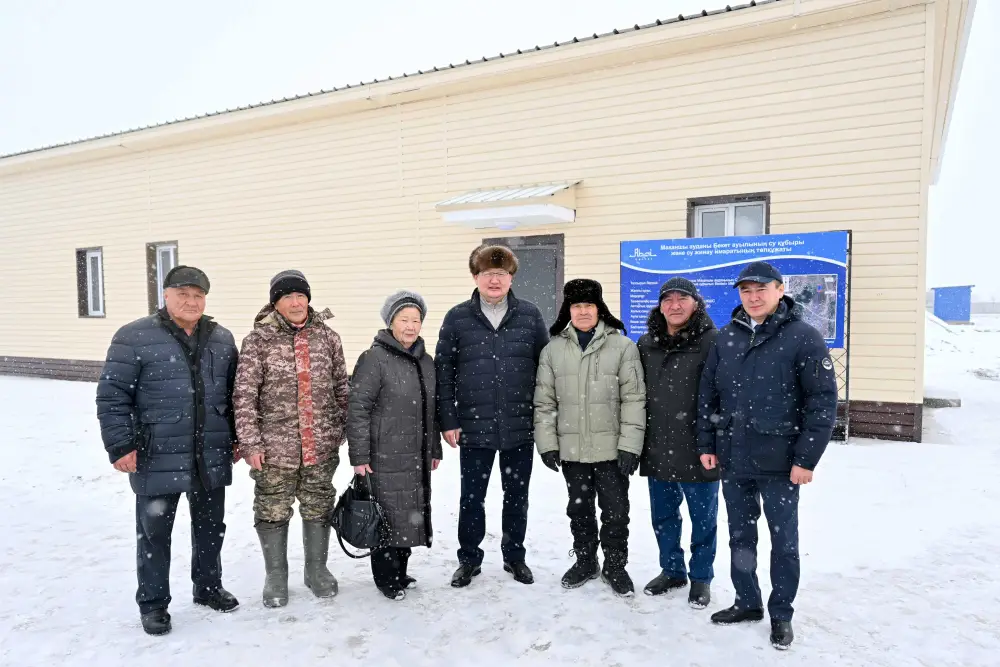 В село Бекет района Мақаншы проведена питьевая вода (9)