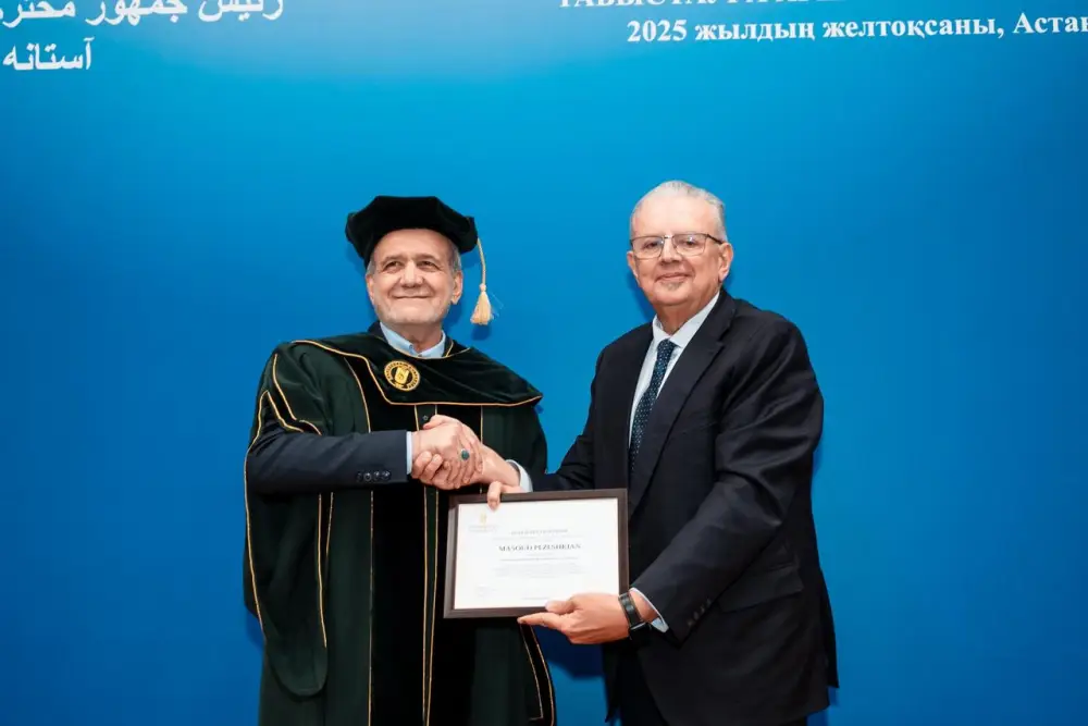 ПРЕЗИДЕНТ ИРАНА ПОСЕТИЛ ЦЕНТР СЕРДЦА (2)