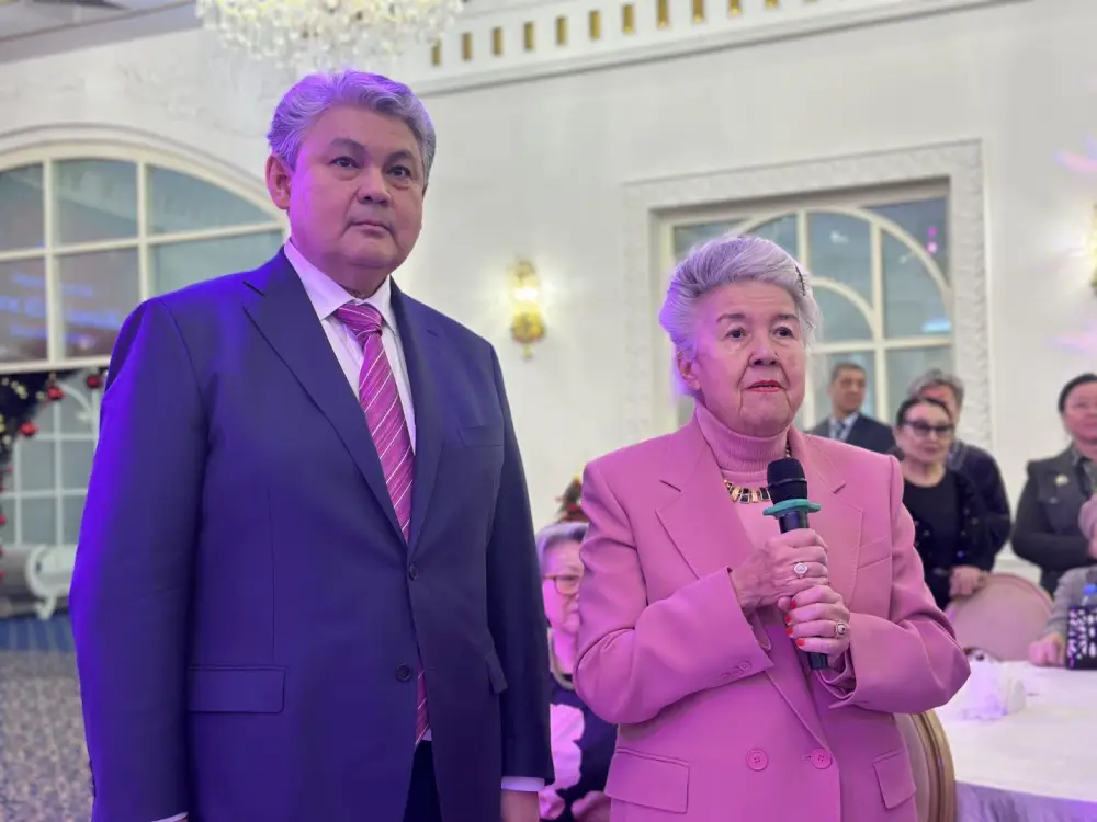 Министр иностранных дел Казахстана посетил Представительство МИД в Алматы и встретился с ветеранами дипломатической службы (2)