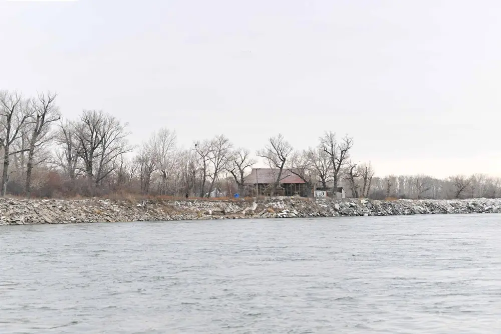 Проведена проверка участков, подверженных риску паводков (4)