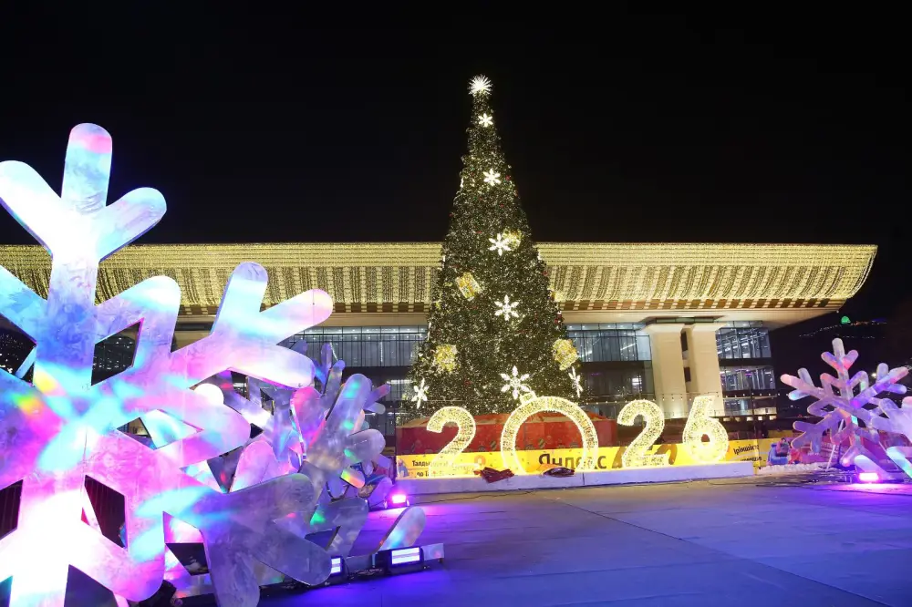 Алматы по-настоящему преобразился в преддверии новогодних праздников (4)