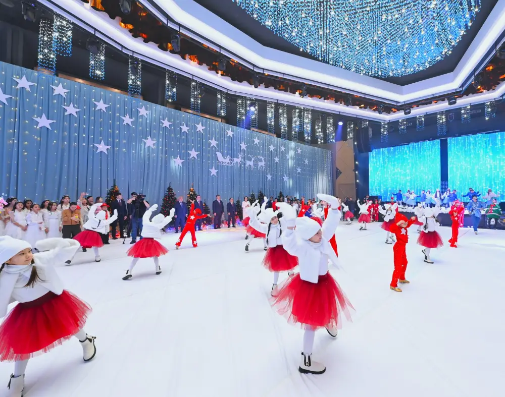 В Кызылорде прошел Президентский новогодний праздник «Ғажайыпқа толы Жаңа жыл» (4)