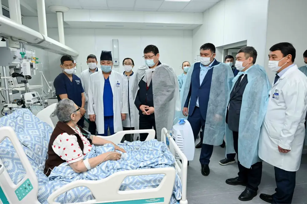 В городе Аягоз начала работу новая реанимационная служба (9)