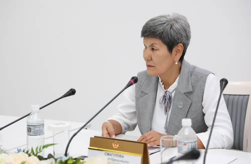 В Астане подвели итоги деятельности служб по организации работы с членами семей военнослужащих (4)