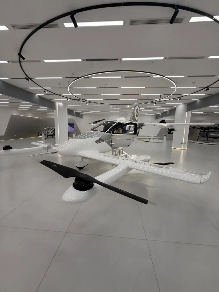 Казахстан изучает опыт EHang в сфере городской воздушной мобильности и беспилотной авиации (2)