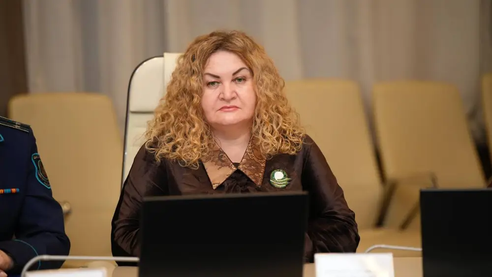 В ВКО состоялось заключительное в этом году заседание областной комиссии по делам женщин (8)