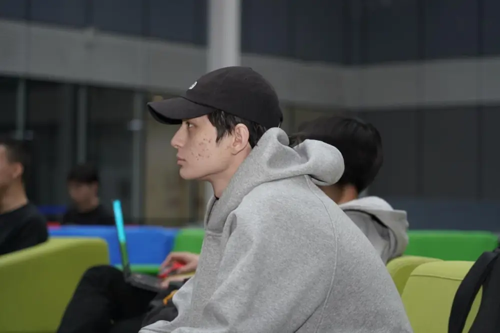 Столичным студентам рассказали, как защититься от мошенников (8)