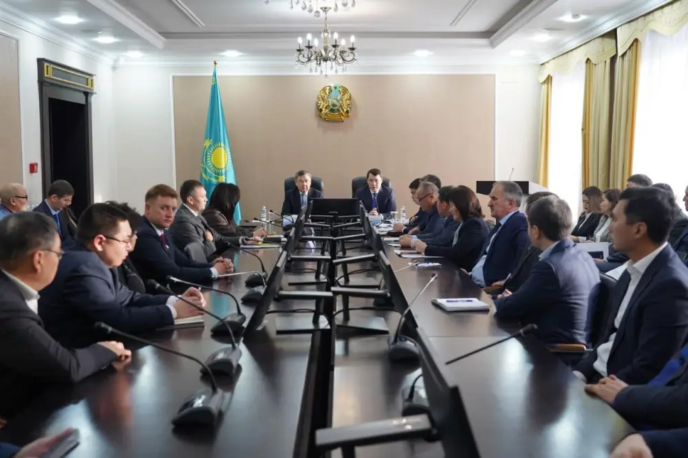 Ермек Кенжеханұлы провел встречу с населением Акмолинской области (7)