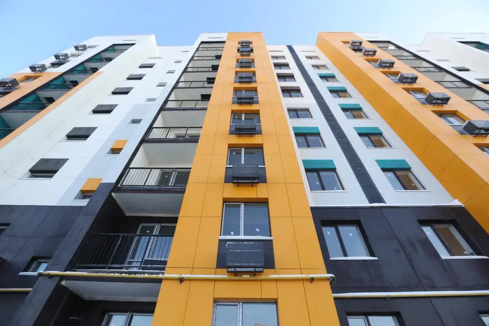 Аким Алматы проверил ход строительства ряда социальных объектов (4)