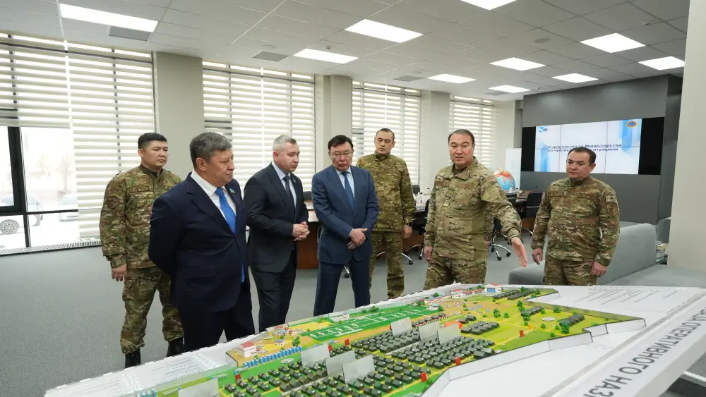 Руководство МЧС провело рабочую встречу с депутатами Сената Парламента (5)