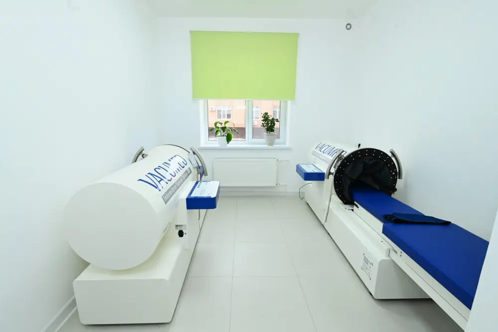 Глава региона осмотрел новую пристройку к центральной больнице (3)