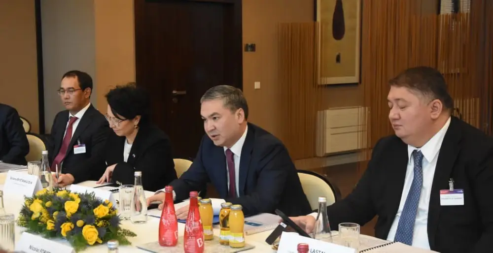 В Париже состоялось 16-е заседание Межправительственной комиссии по торгово-экономическому сотрудничеству Казахстана и Франции (2)