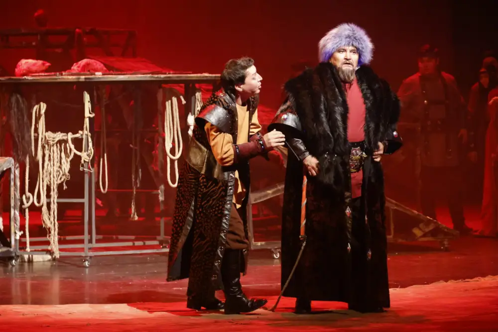 В Жетісу торжественно отметили присвоение академического статуса драматическому театру имени Бикен Римовой (4)