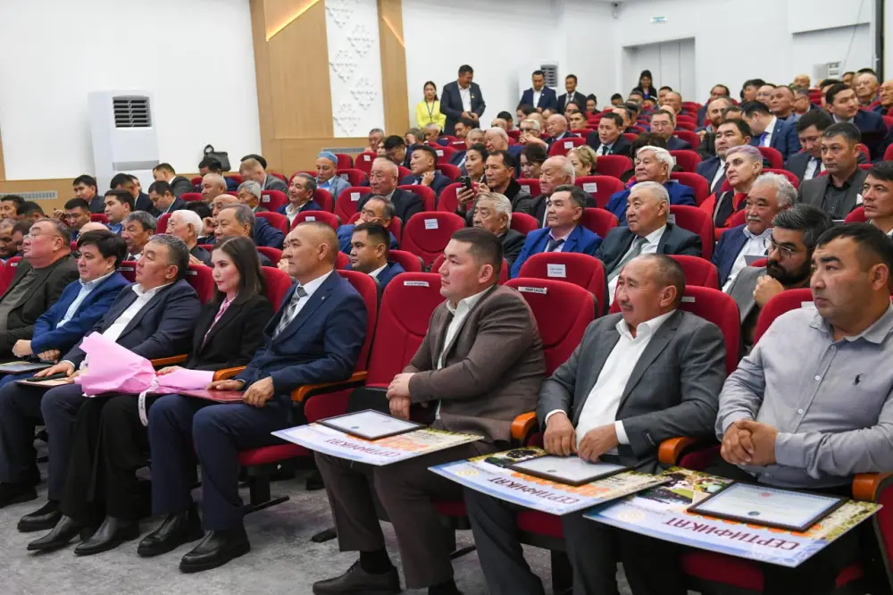 В Алматинской области наградили лучших работников сельского хозяйства (2)