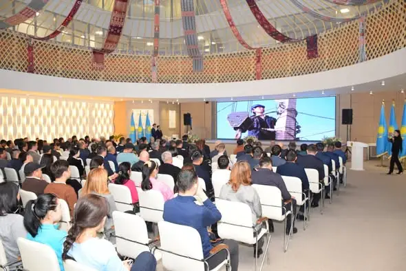 В ТУРКЕСТАНСКОЙ ОБЛАСТИ ЧЕСТВОВАЛИ РАБОТНИКОВ ЭНЕРГЕТИЧЕСКОЙ ОТРАСЛИ (2)