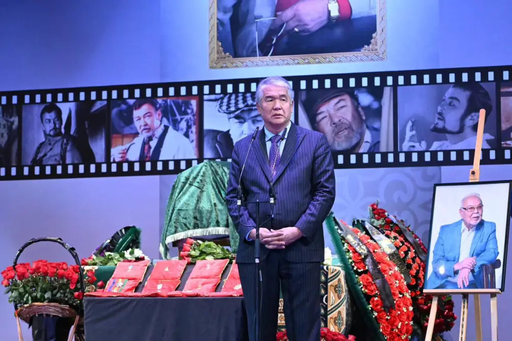 В Алматы простились с Асанали Ашимовым (5)