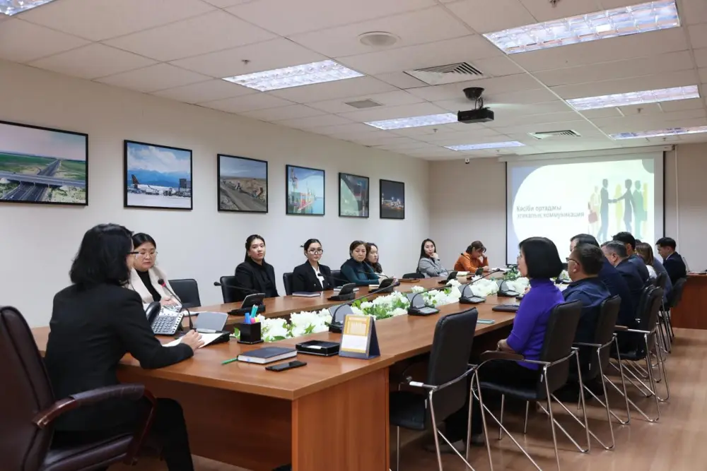 В Министерстве транспорта РК состоялся совместный семинар-тренинг (4)