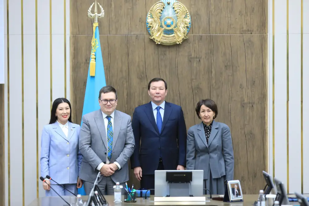 В Актобе обсудили совместные образовательные и научные проекты с международными университетами (4)