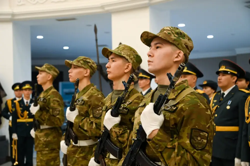 Молодые солдаты творческого взвода дали клятву на верность Родине (5)