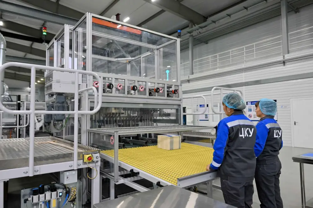 В Семее открыт современный цех по производству картонной упаковки (10)