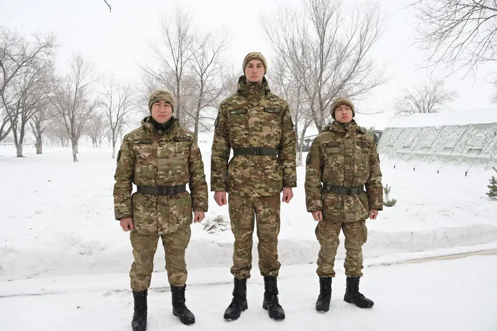 2 метра 10 сантиметров: самый высокий солдат Казахстана доказал, что рост — не преграда службе (5)