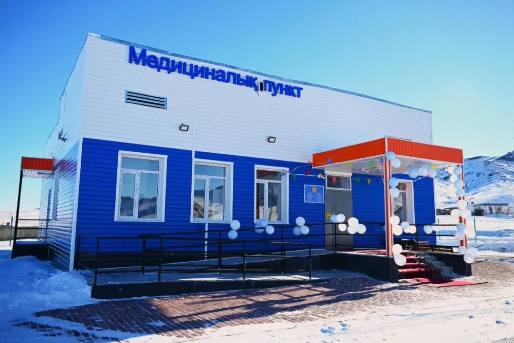 В Аксуатском районе открылись несколько медицинских объектов (8)