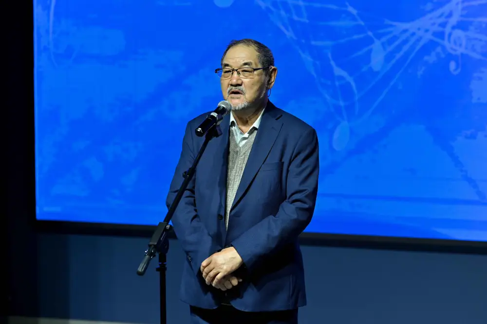 В Семее прошел вечер памяти поэта Несіпбека Айтұлы «Сәуле ғұмыр», посвященный его 75-летию (10)