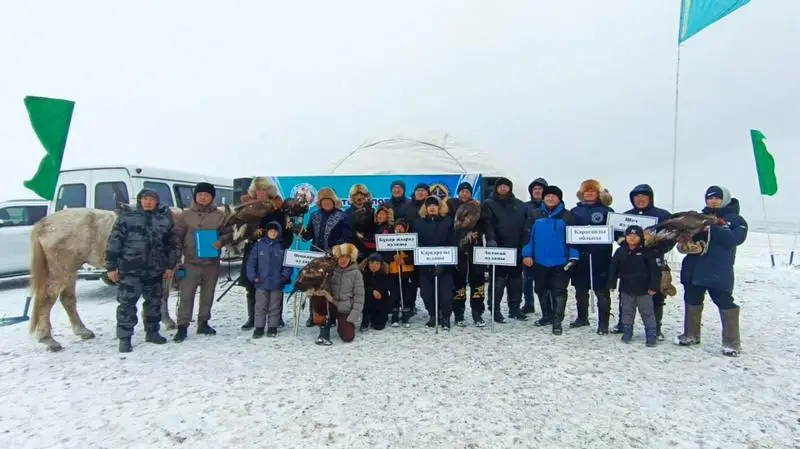В Карагандинской области определили сильнейших охотников с ловчими птицами (2)