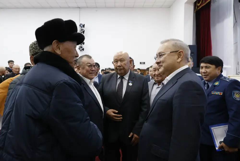 В Аксуском районе по итогам года очередь на жилье сократится на 12% (5)