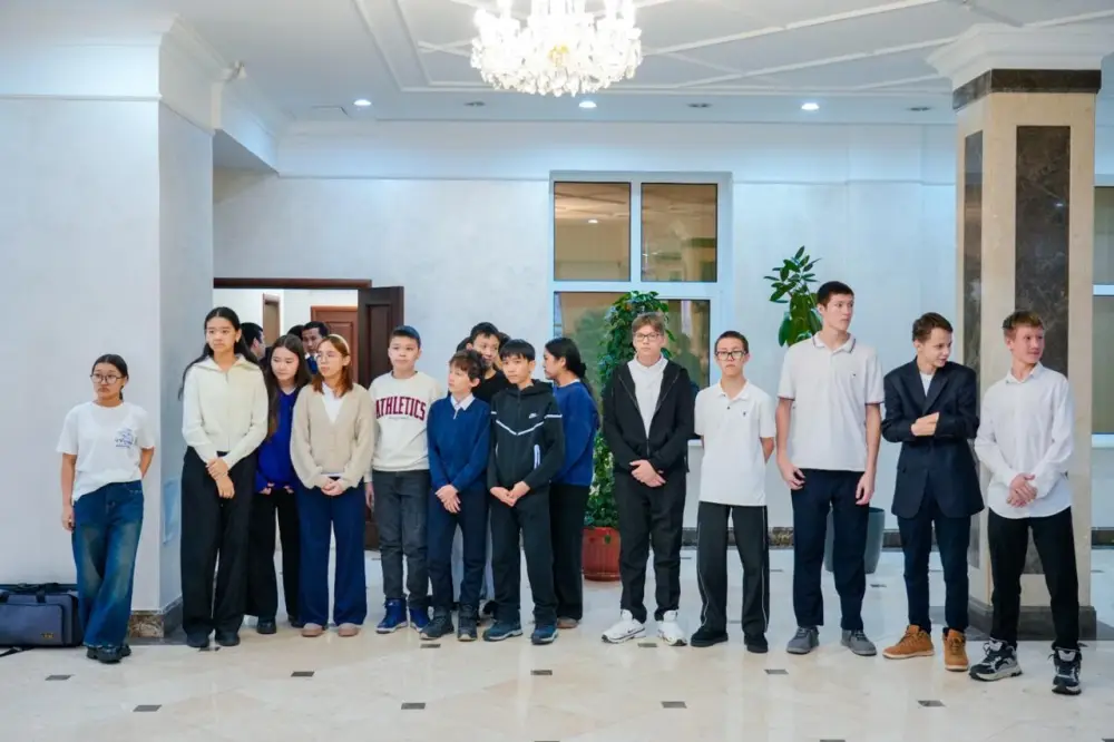 «Закон и порядок»: день открытых дверей провела для школьников столичная прокуратура (2)