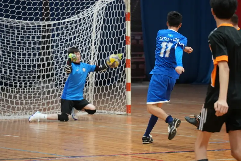 Инклюзивный футбольный матч прошёл в Караганде (10)