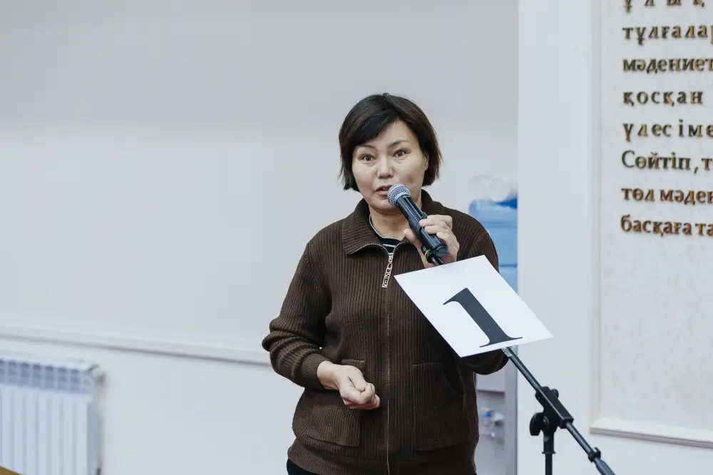 Состоялась отчётная встреча акима Атырауской области с жителями города Атырау (5)