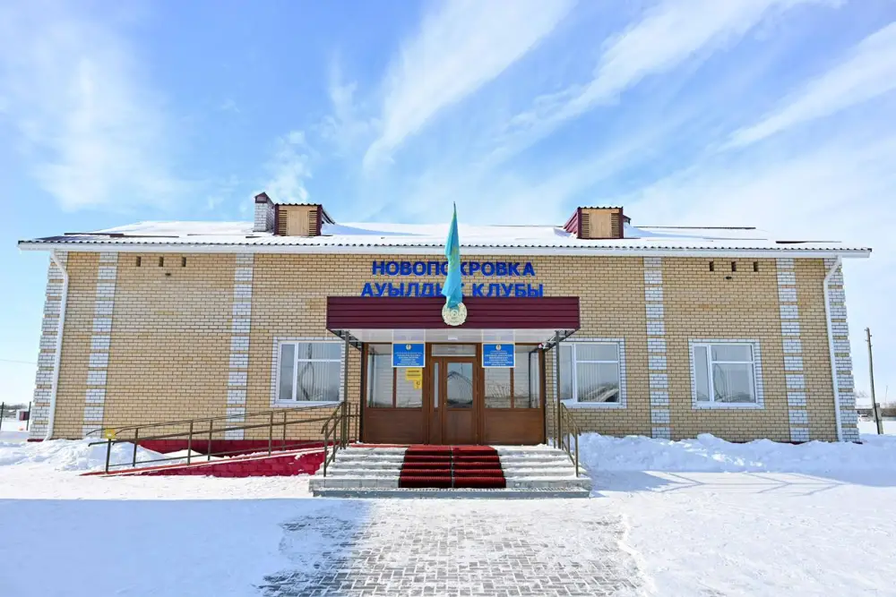 В селе Камышенка Бородулихинского района открылся клуб на 100 мест (6)