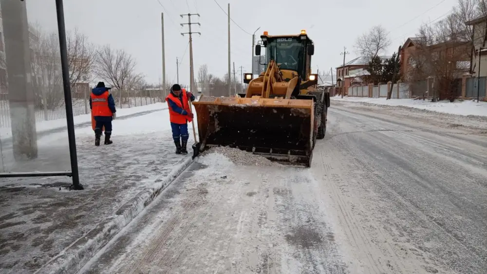 В Астане с начала зимнего периода вывезено более 1 млн кубометров снега (10)