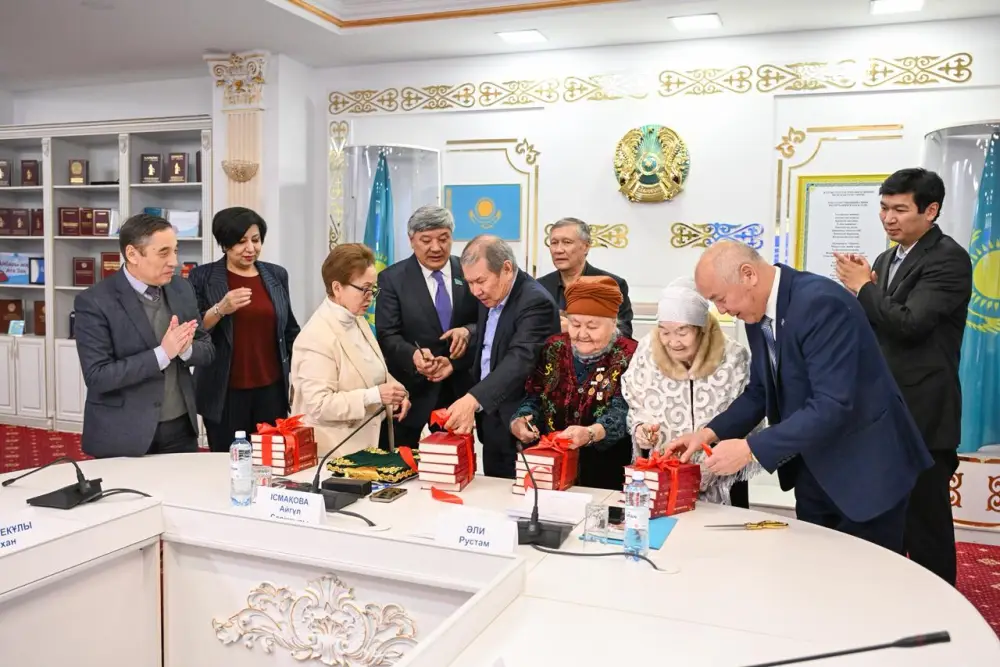 Состоялась презентация четырёхтомного собрания сочинений писателя Жумабая Шаштайулы (3)