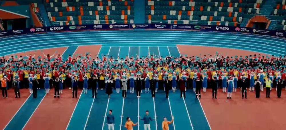 Более двух тысяч студентов столичных колледжей приняли участие во флешмобе в честь завершения Года рабочих профессий (5)