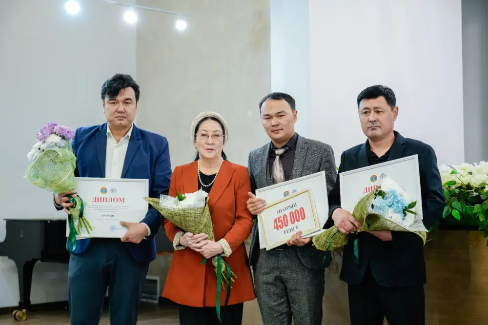 «Бостандық жырының бозжорғасы»: в Астане награждены победители республиканского конкурса поэтов-писателей (7)