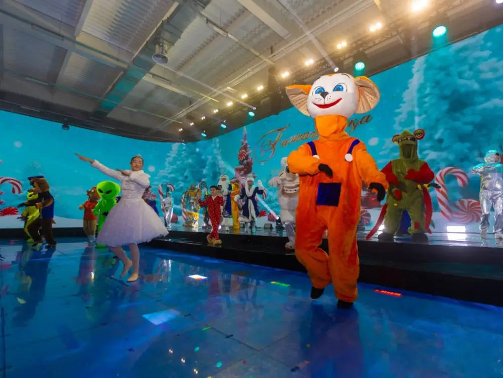 В ВКО прошли праздничные ёлки от имени Президента страны и акима области (9)