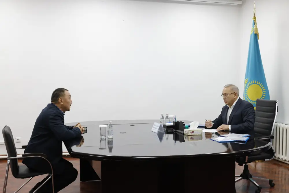 В Аксуском районе по итогам года очередь на жилье сократится на 12% (6)