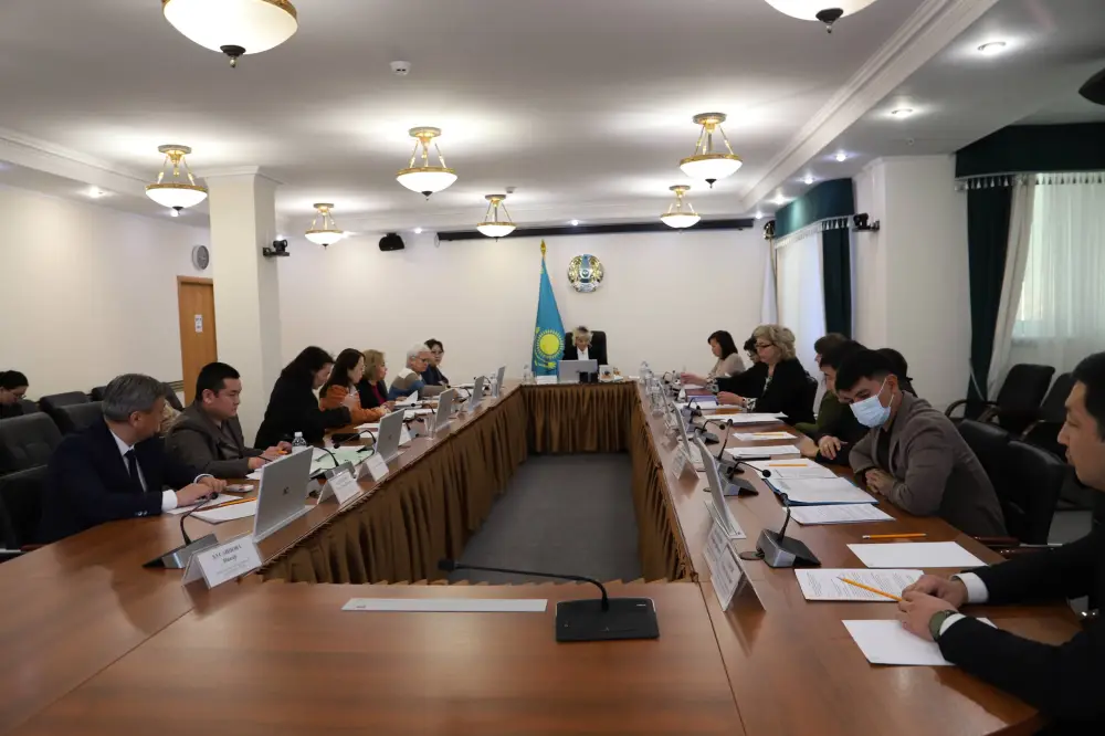 Вопросы обеспечения лиц с инвалидностью ортопедической обувью обсудили в Минтруда (6)