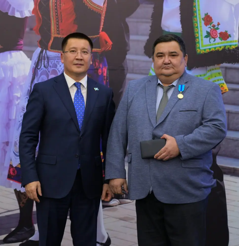 В рамках празднования 30-летия Ассамблеи народа Казахстана, в Доме дружбы состоялся этнофорум «Казахстан-страна единства» с участием акима области Асаина Байханова (10)