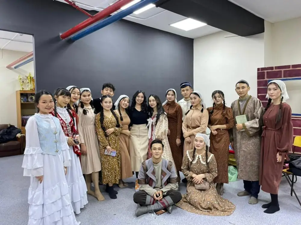 Театр «Шаңырақ» Евразийского национального университета получил звание «Народный театр» (7)