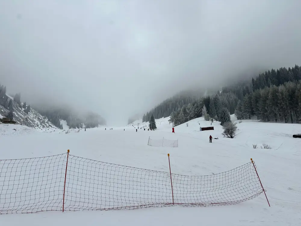 Спасатели МЧС напоминают о мерах предосторожности в горах зимой (3)