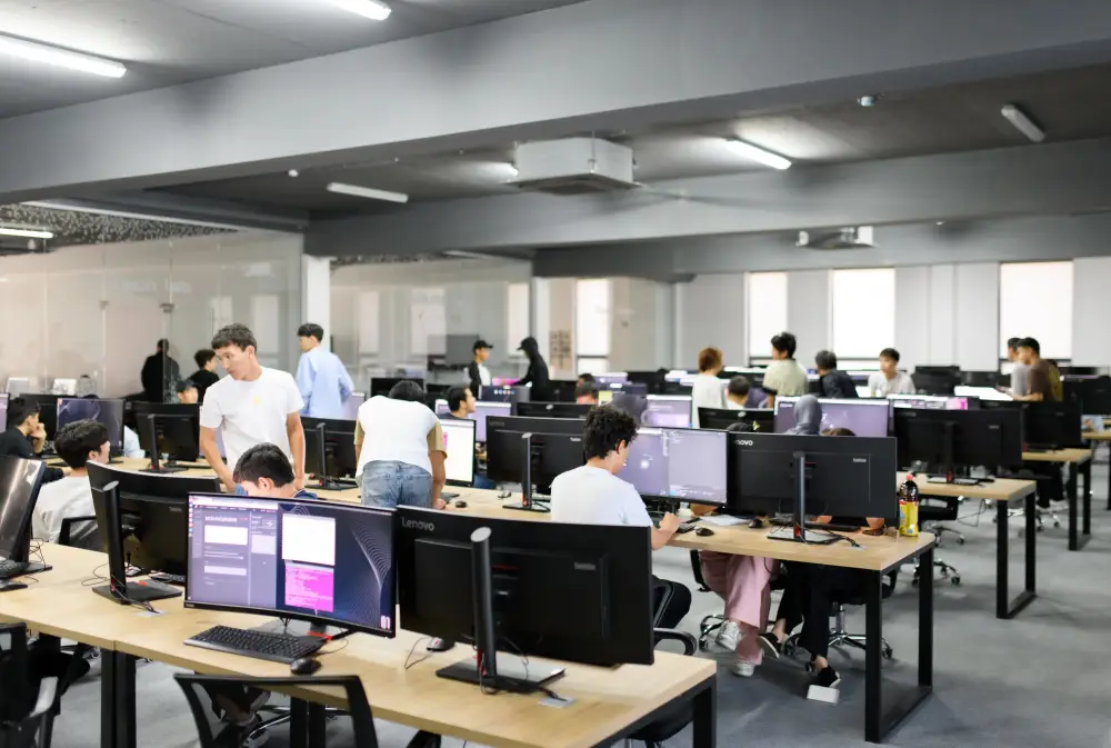 В Yessenov University в рамках проекта AI-SANA открыта школа программирования нового поколения (7)