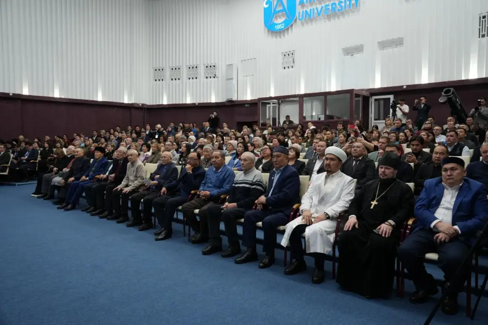 Открытый диалог: акимы ВКО и Усть-Каменогорска встретились с населением (8)