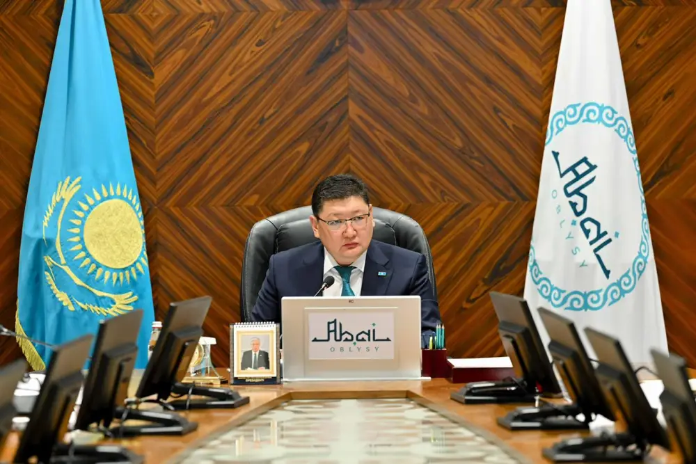 На расширенном аппаратном совещании обсуждено качество строительства в регионе (10)